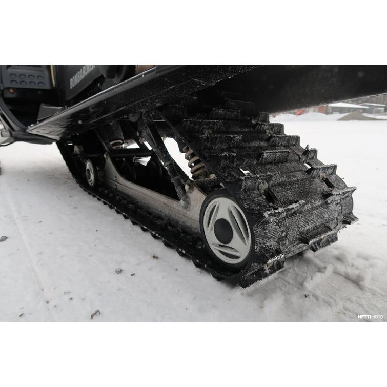 Super Touring Moottorikelkka