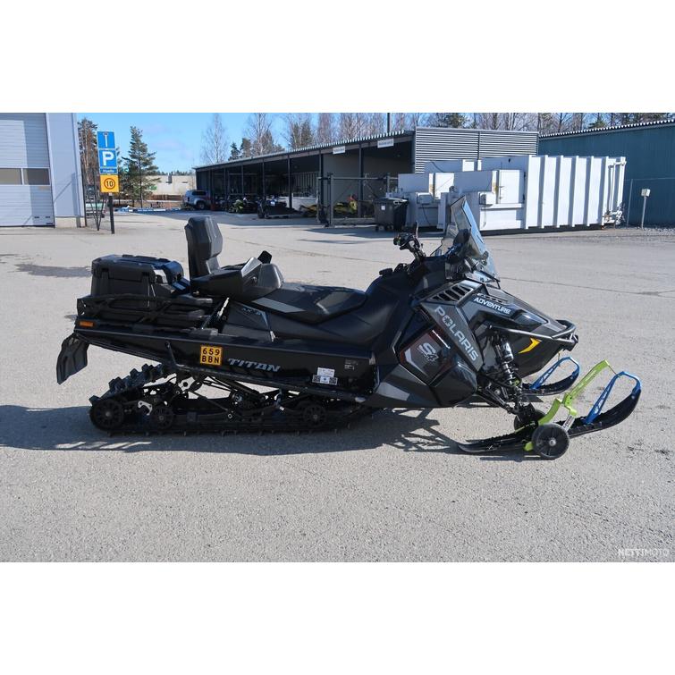 Titan Moottorikelkka