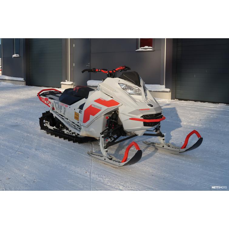 Freeride Moottorikelkka