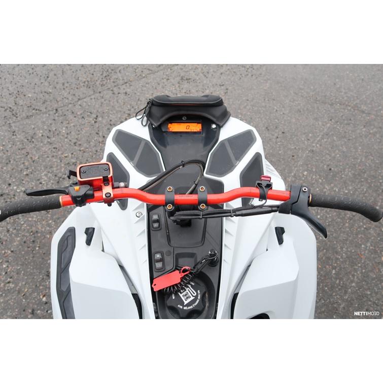 Freeride Moottorikelkka