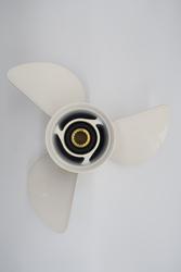 Potkuri Yamaha 13 x 23, (K) F70 - F115, alumiinia, valkea