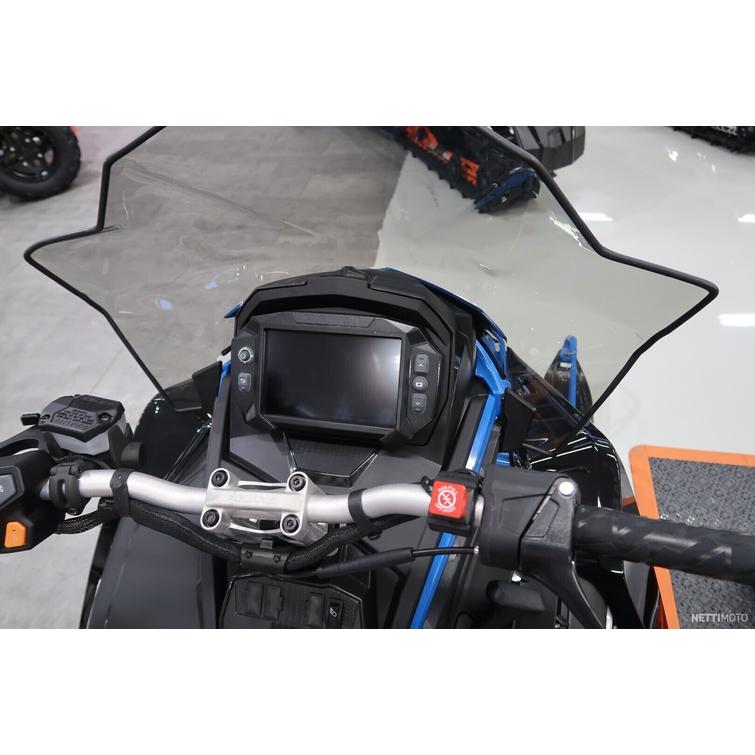 Titan Moottorikelkka