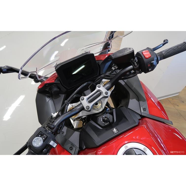 GSX-S Moottoripyörä