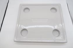 Taittop&ouml;yt&auml; harmaa, nelj&auml;ll&auml; mukipaikalla (Berkut)