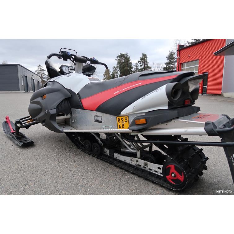 RX Warrior Moottorikelkka