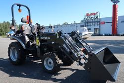 Solis 26 9+9 XL 4wd musta pientraktori etukuormaajalla ja sorakauhalla