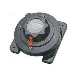 Alfa P&auml;&auml;virtakatkaisija, tukeva malli. Jousilukitus, kahdelle akulle, 12/24 V