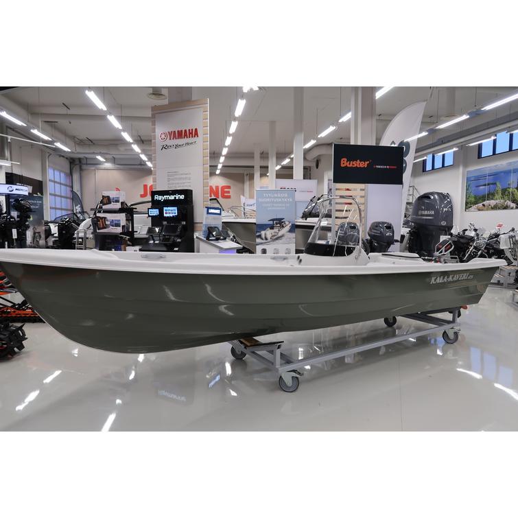 eSUVI 475 R 2026 uusi vene ja Torqeedo Cruise 2.0 akkuperämoottori