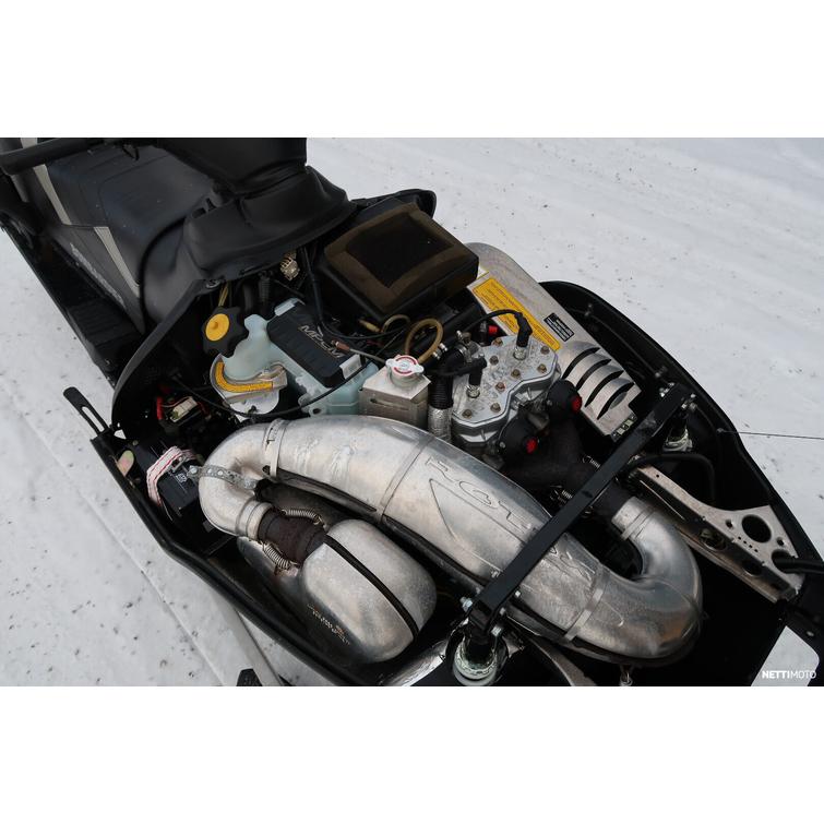 Super Touring Moottorikelkka