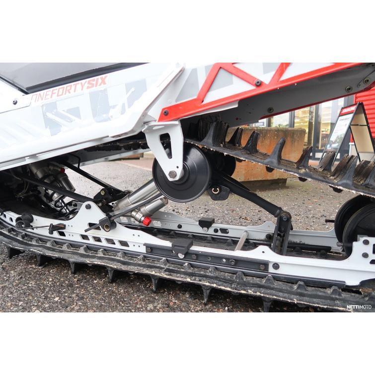 Freeride Moottorikelkka