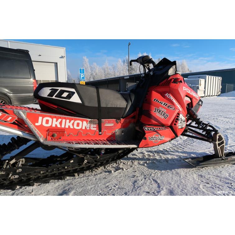 600 R Moottorikelkka