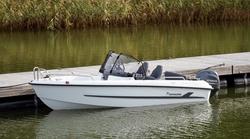 Yamarin 50 BR 2026 + Yamaha F60 Hetl uusi venepaketti per&auml;kuomulla softdeck-lattialla 
