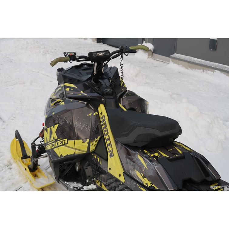 BoonDocker Moottorikelkka