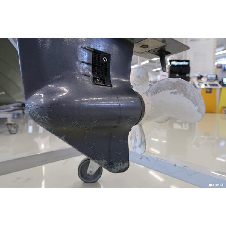 F20 Per&auml;moottori