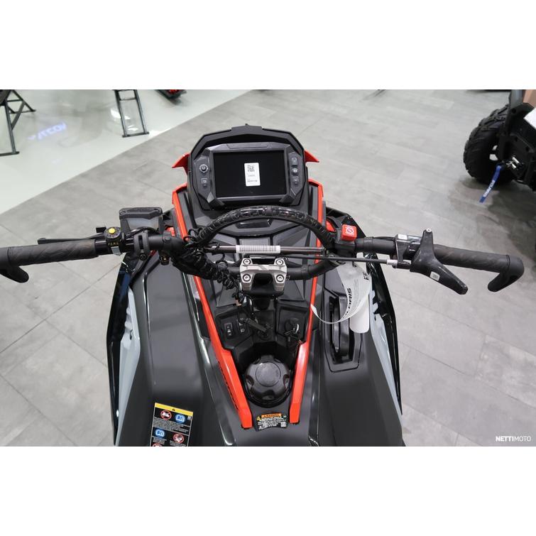 Pro RMK Moottorikelkka