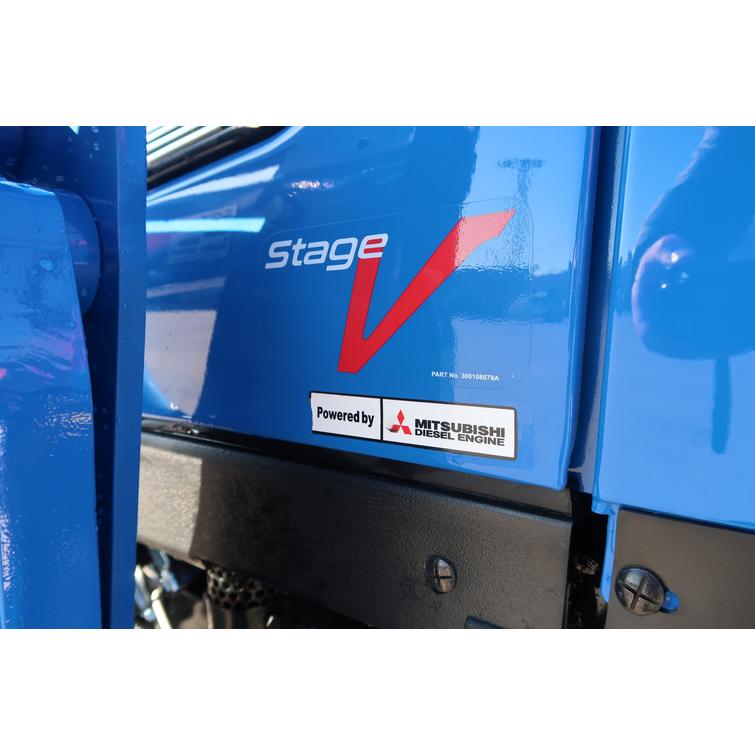 Solis 20 4wd 6+2 sininen pientraktori etukuormaajalla ja sorakauhalla sek&auml; Calix l&auml;mmittimell&auml;