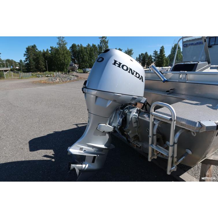 M2 Perämoottori
