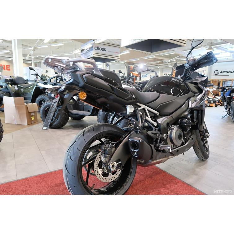 GSX-S Moottoripy&ouml;r&auml;