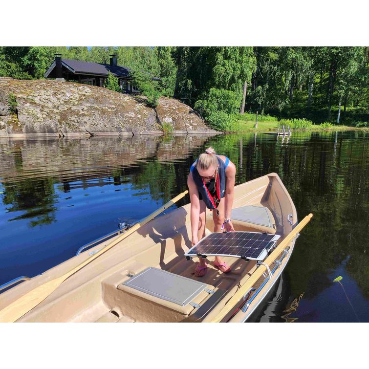 Bonete-aurinkopaneelijärjestelmä Suvi-veneisiin