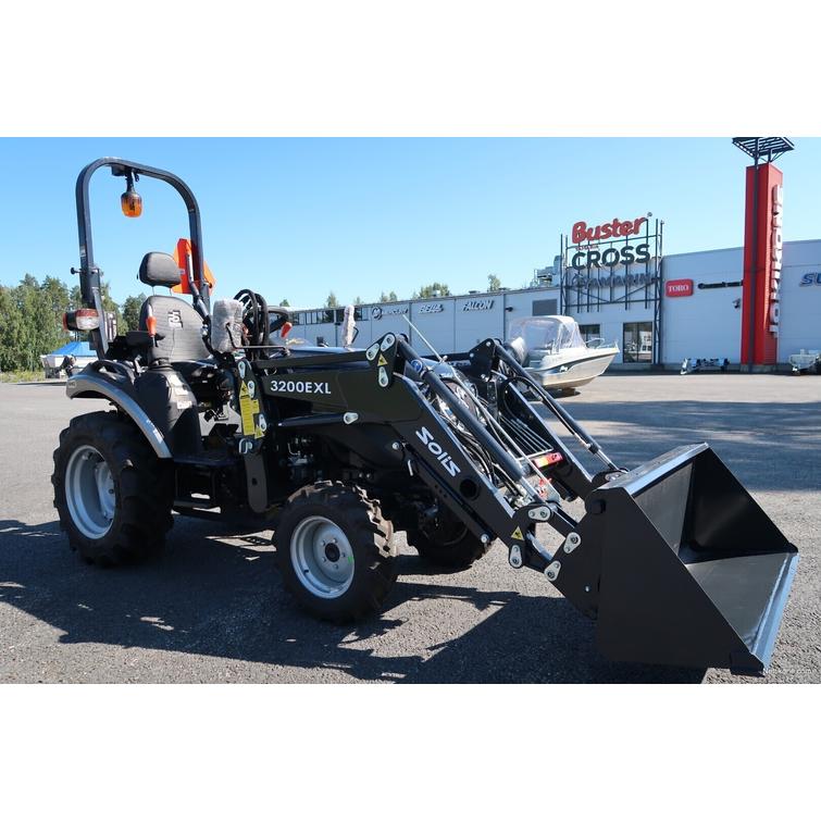 26 9+9 XL 4wd musta pientraktori etukuormaajalla, sorakauhalla ja lumilingolla