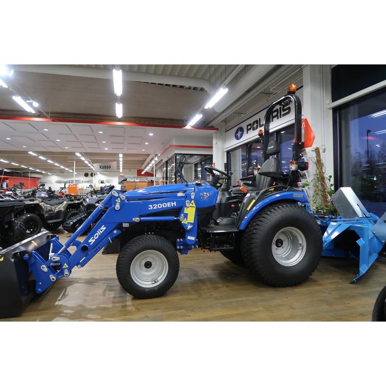 Solis Solis 26 HST 4wd sininen pientraktori etukuormaajalla, lumikauhalla ja KP170 lingolla