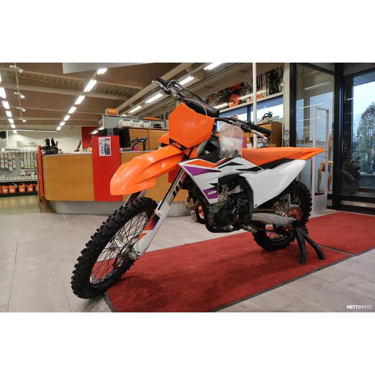 250 Moottoripy&ouml;r&auml;