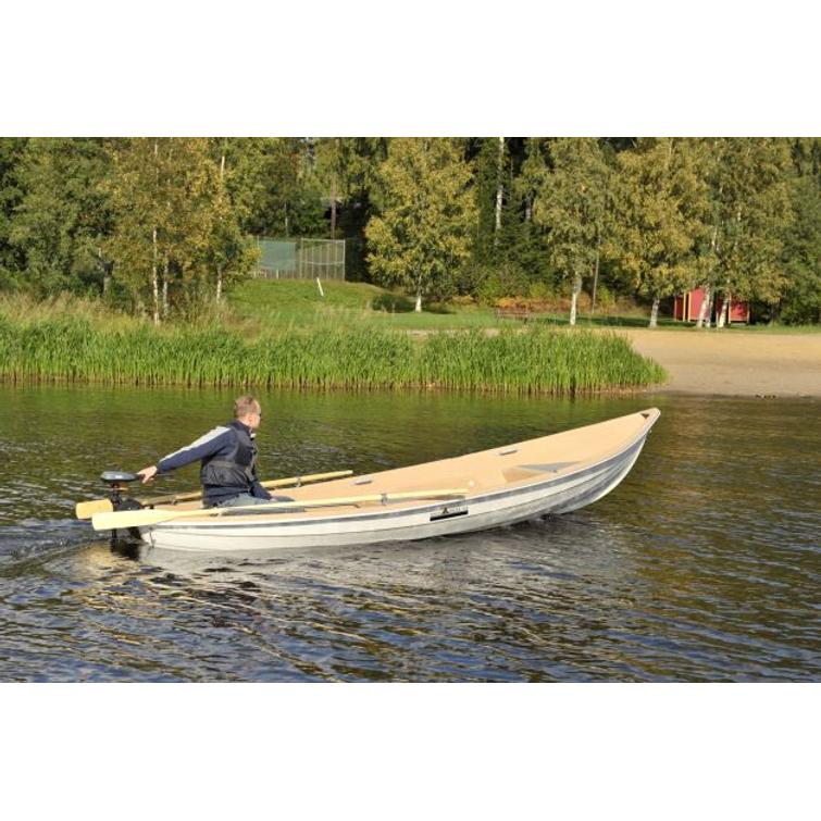 Soutu - Palta 495 2025 uusi soutuvene ja Yamaha M12 s&auml;hk&ouml;per&auml;moottori