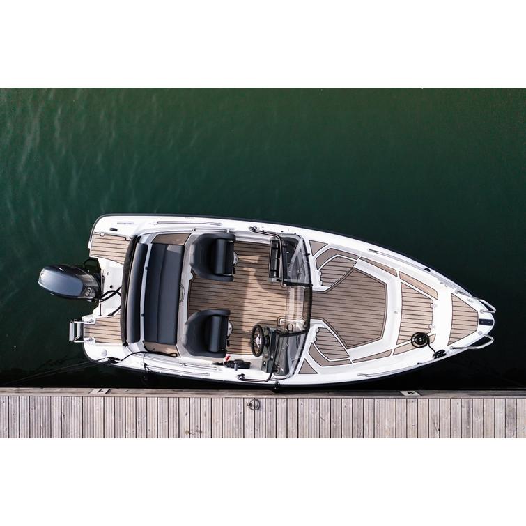 Yamarin 50 BR 2026 + Yamaha F60 Hetl uusi venepaketti peräkuomulla softdeck-lattialla