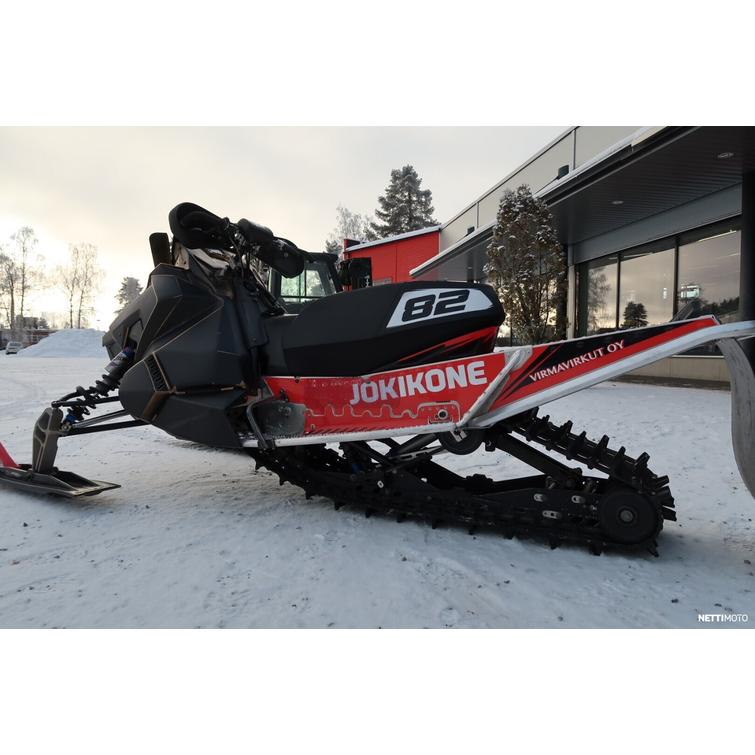 600 R Moottorikelkka