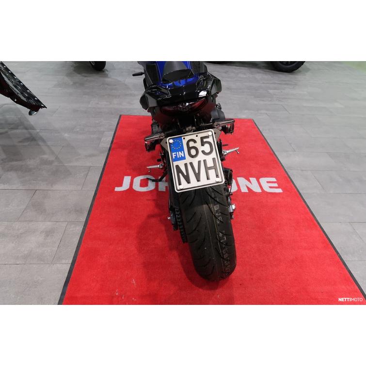 MT-09 Moottoripyörä