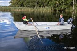 Suvi 444 2026 uusi soutu-moottorivene