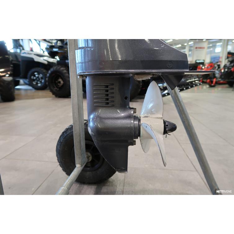 F5AMHS Perämoottori