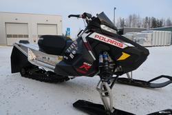 600 R Moottorikelkka