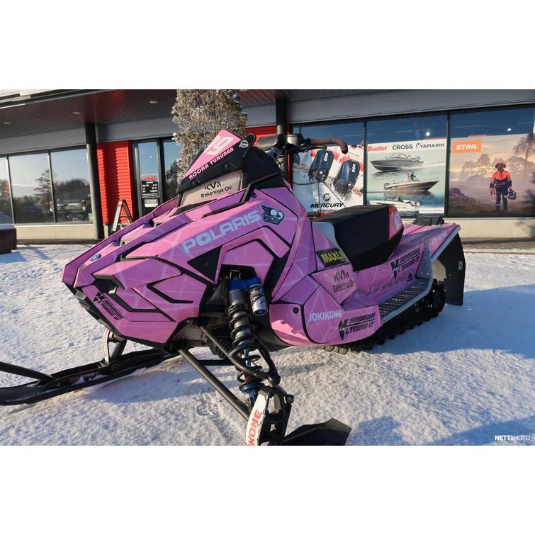 600 R Moottorikelkka