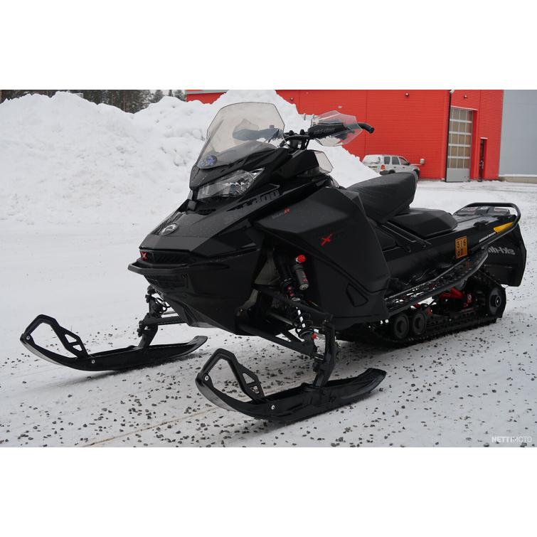 Renegade Moottorikelkka