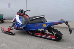 XCR Moottorikelkka