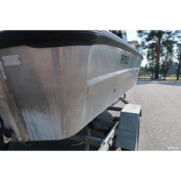 460i Perämoottori