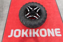 Maxxis CST 26" renkaat ja alumiinivanteet Polaris Sportsman mönkijään