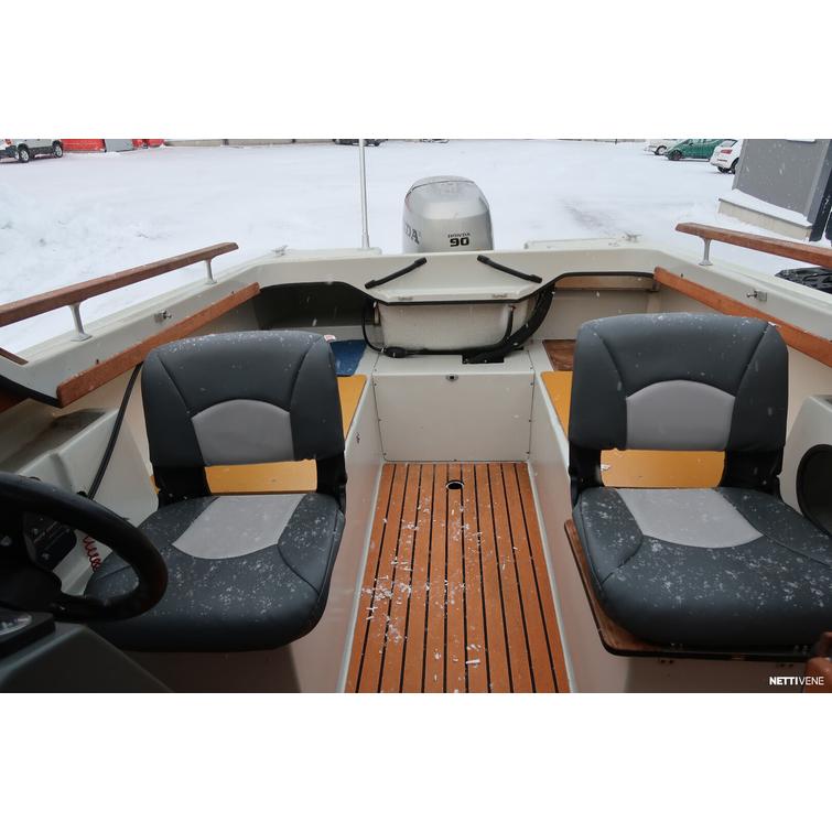 575 HT Per&auml;moottori