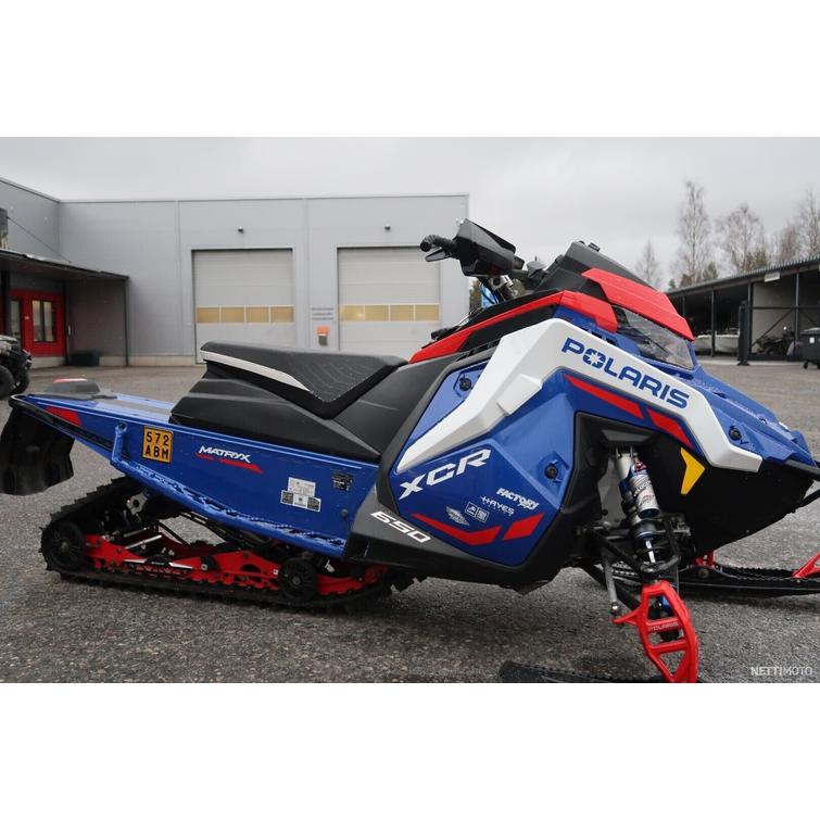 XCR Moottorikelkka