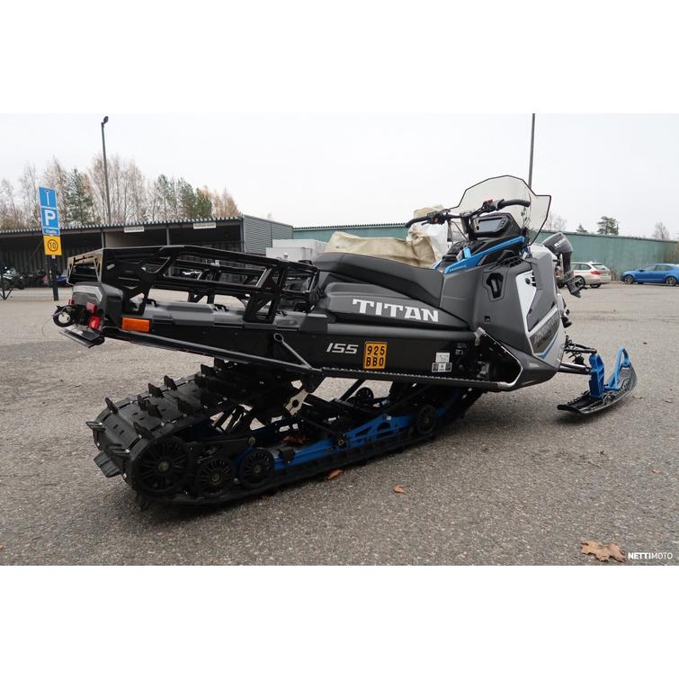 Titan Moottorikelkka