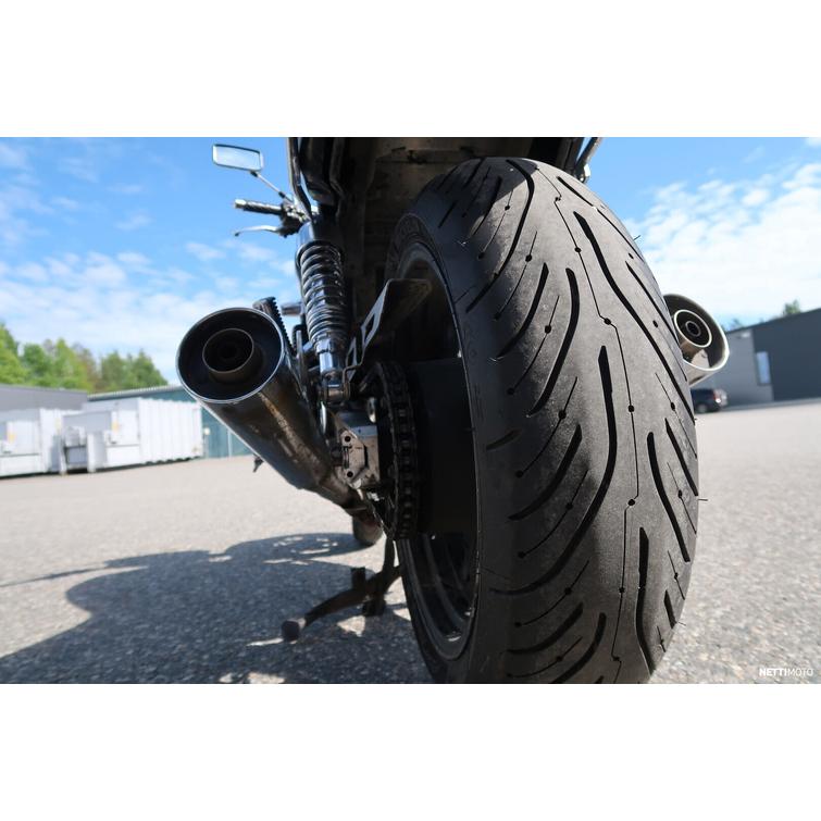 XJR Moottoripyörä
