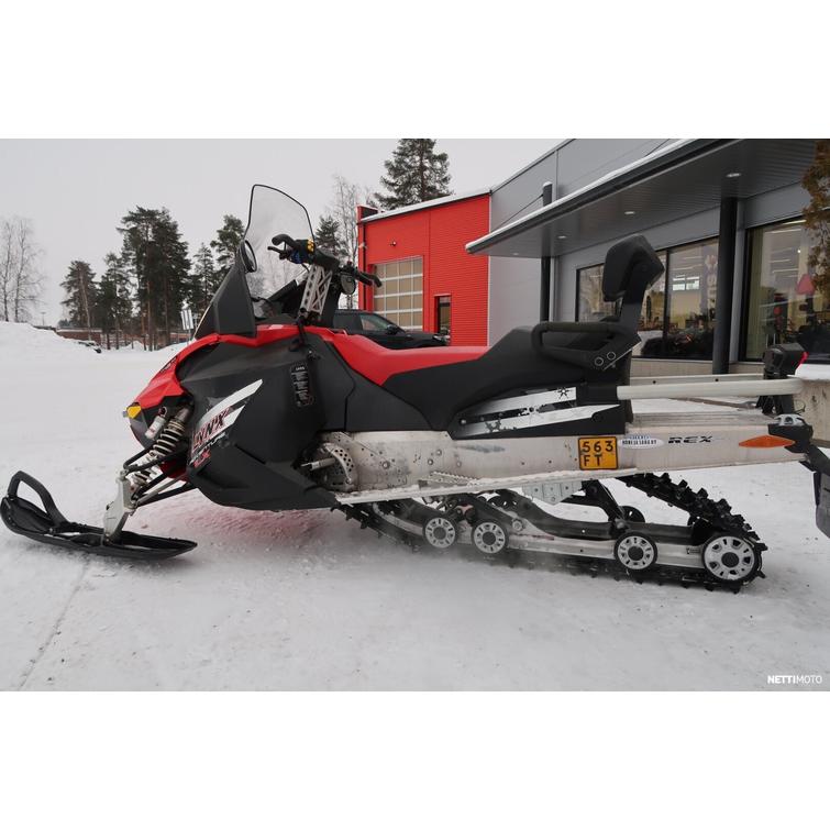 Adventure Moottorikelkka