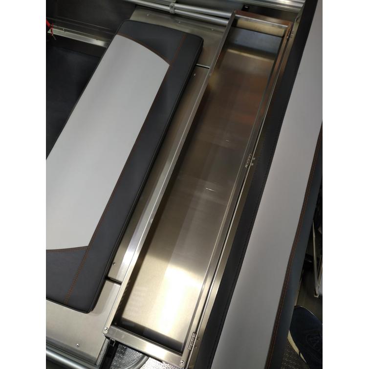 Kuomukotelo Buster M 2022