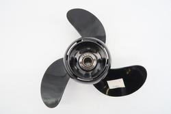 Potkuri Johnson / Evinrude 9  x 11 alumiinia, 8-15 hv malleihin, 13 spline