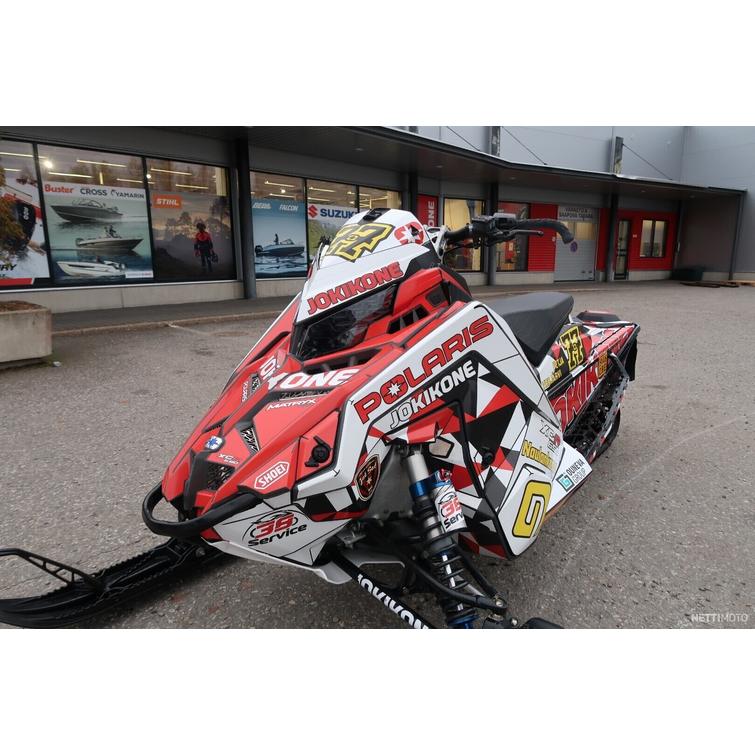 XCR Moottorikelkka