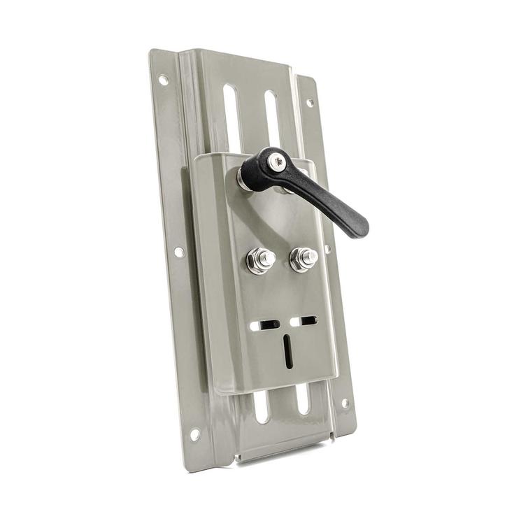 Mega Mount Transducer Mount, s&auml;&auml;dett&auml;v&auml; kiinnike per&auml;peiliantureille, v&auml;ri metalli