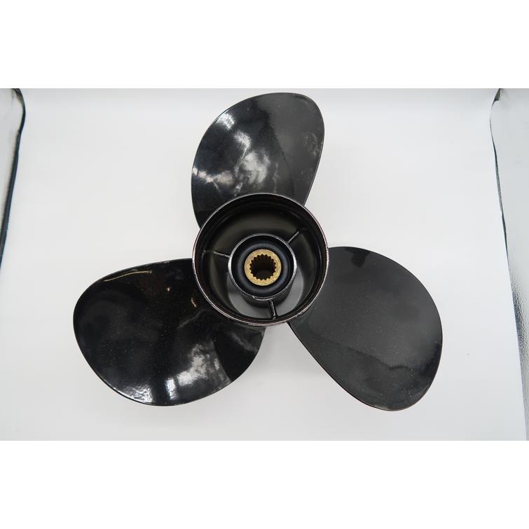 Mercury 17.75 x 17 Bravo II LH, potkuri alumiinia, korvaa 8M0155029