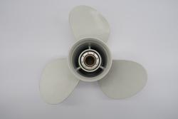 Solas Amita Tohatsu/Nissan 11.1 x 13" alumiinipotkuri 3-lapainen 35-70 hp