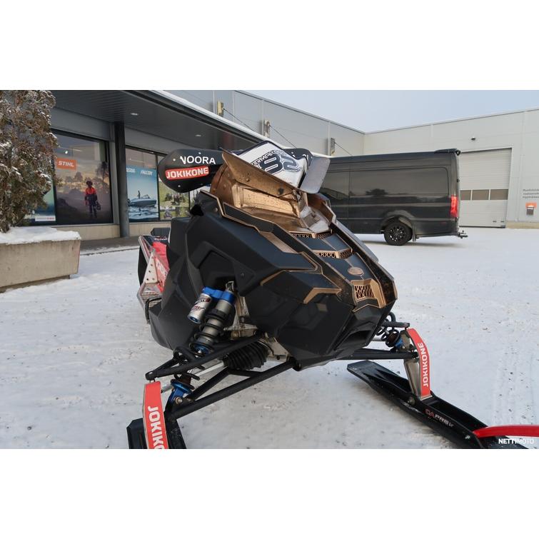 600 R Moottorikelkka